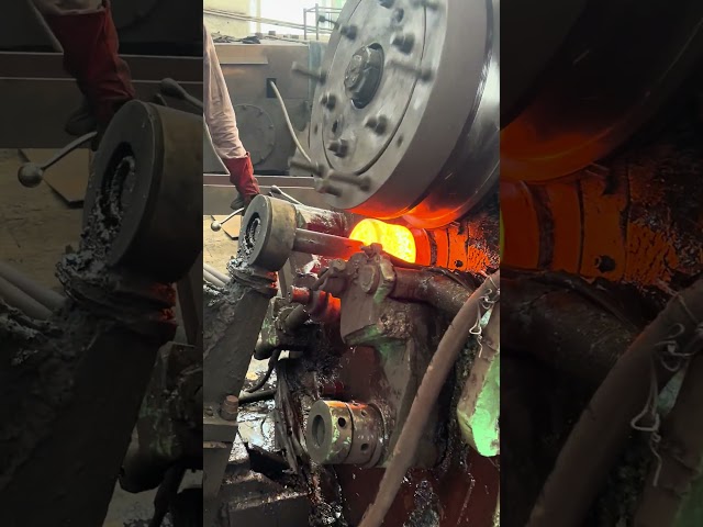 Inside the factory Modern Forging Technology 2025 – Worker’s Perspective #process #factory #forging