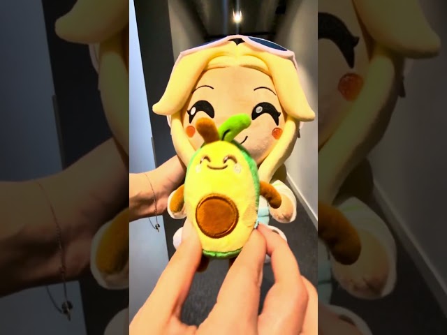 Avocado Playz LEAKED Her FACE...😱😨