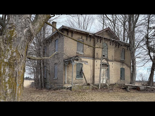 Terrifying ABANDONED historic house forgotten for 50 years **super creepy** 