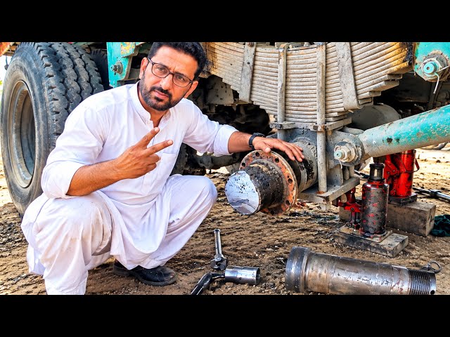 How to Fix a Severely Broken Shaft  👍🏻 Amazing Iron Joint Made on Lathe Machine