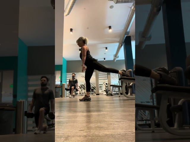 Bodyweight Bulgarian Split Squat alternated with Single-Leg Hinge