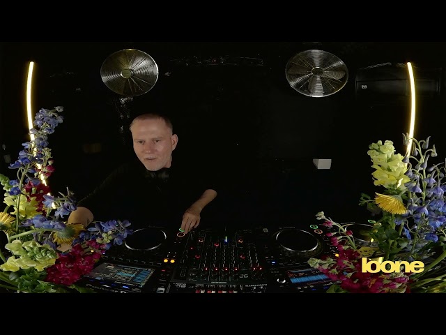 LOONE LIVE x JUSTINE PERRY INVITES w/ FUNCTION | Techno DJ Set