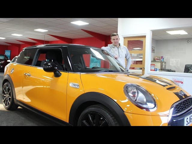 2016 Mini Cooper S Review (F56) | CarsofGlasgow