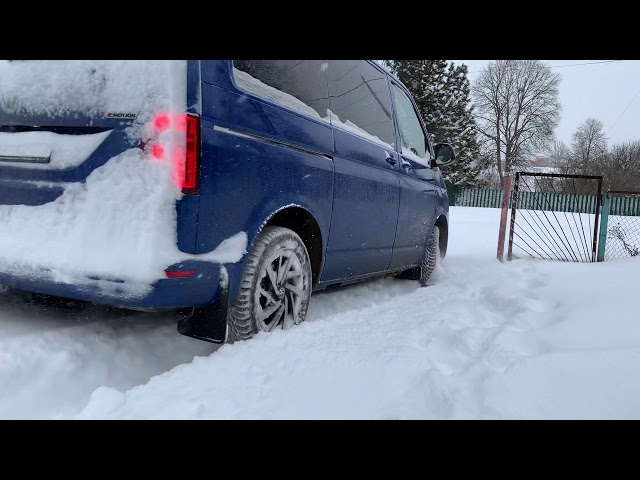 Volkswagen caravelle t6.1 4motion in action