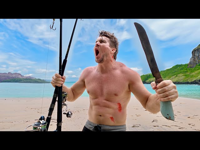 Island Survival! Living with a Komodo Dragon!