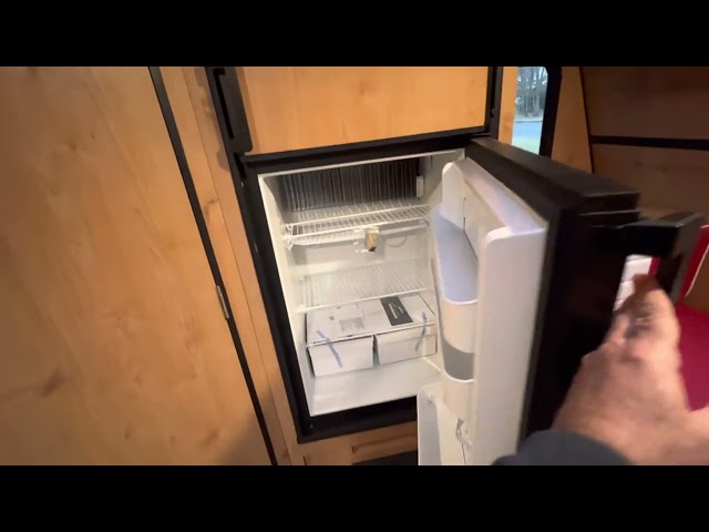 Old school trailers model 820  review retro style  ￼
