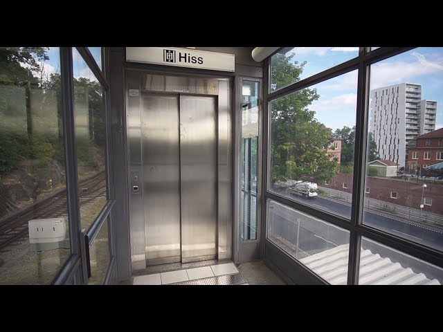Sweden, Stockholm, Alvik, 2X elevator, subway ride to Stora Mossen