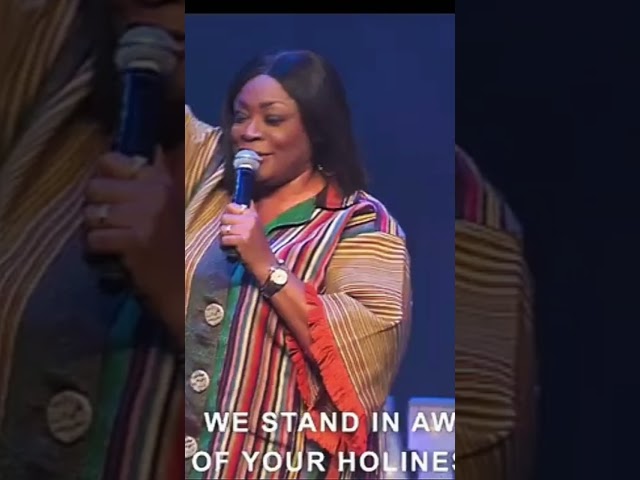 WATCH SINACH LIVE IN THE USA TOUR
