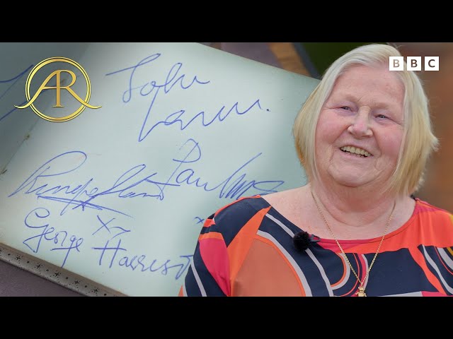 Owner Amazed By Value Of Beatles Autographs From 1963 | BBC Antiques Roadshow UK