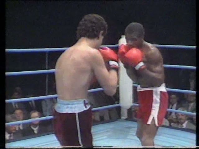 Lloyd Christie vs Mo Hussein