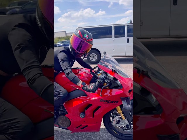 ❤️🖤 #bikerchic #motorcycle #bikelife #bikegirl #motorcyclebike