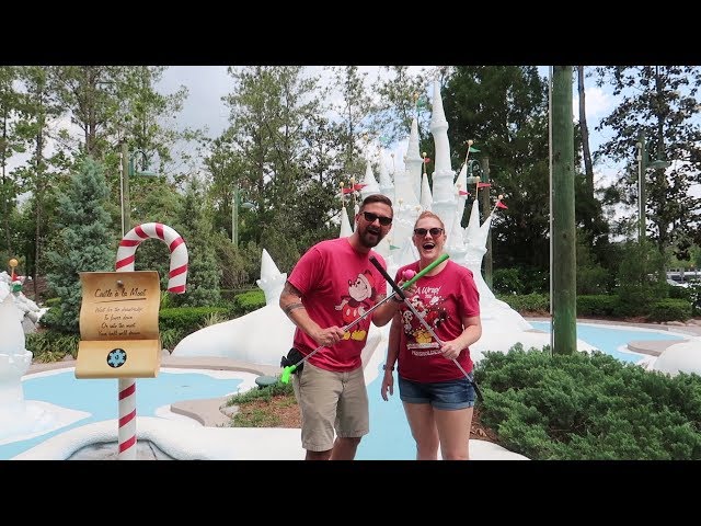 We Went Mini Golfing At Disney World | Winter Summerland Miniature Golf Winter Side