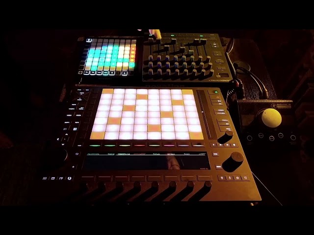 anxogcd - hypnotic techno jam (100% improvised)