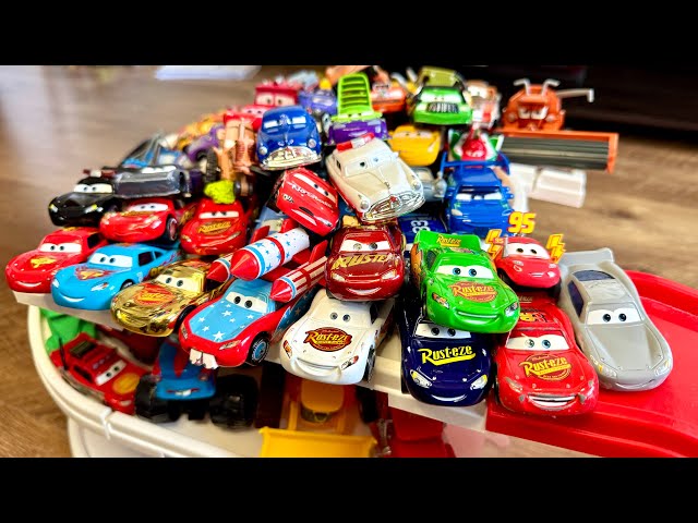 Disney Pixar Cars Track Test Review | Lightning McQueen & Friends