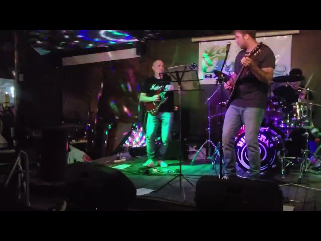 Let me put my love into you (cover AC DC) - Visseral