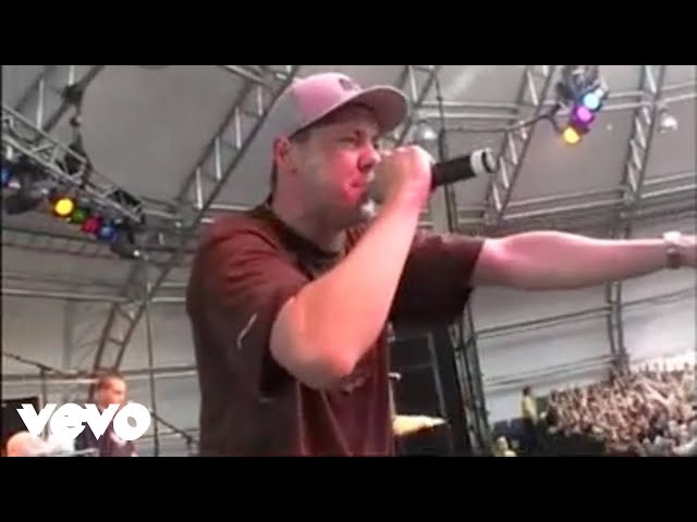 Hilltop Hoods - The Nosebleed Section (Official Video)