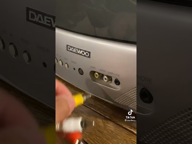 TURN YOUR OLD TV INTO A SMART TV