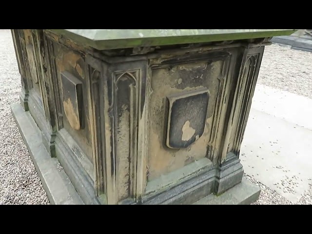 EDINBURGH : HOLYROOD ABBEY 064 MVI 1520