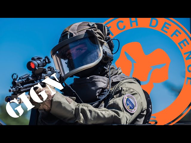 GIGN hostage-rescue demo at Eurosatory 2022