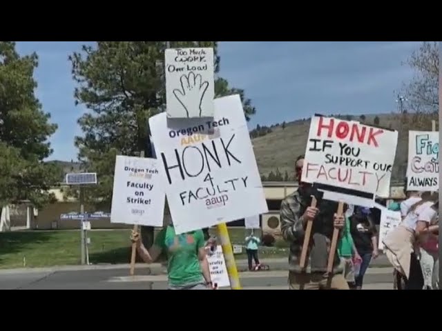 Unionized faculty, students at OTS rally for fair contract
