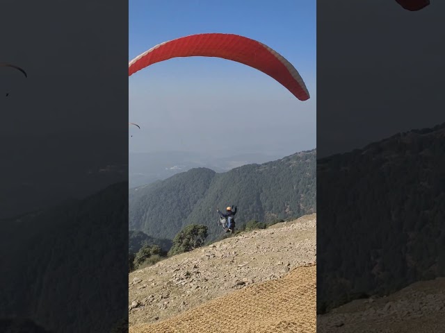 150kg🤯 bich me beth gya 🤯 mob.9015011185#paragliding #shots  #adventure #subscribe #youtube #flying