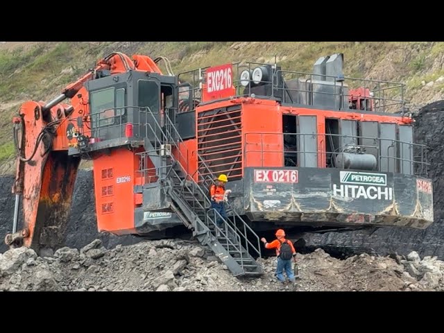 Change Of Jockey Excavator Hitachi Ex 2600-6 || Caterpillar 777E Truck Loading Process Continues