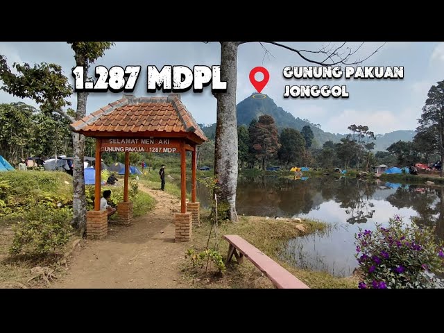 Hiking Mount Pakuan Sukamakmur for Indonesia's 81st Independence Day