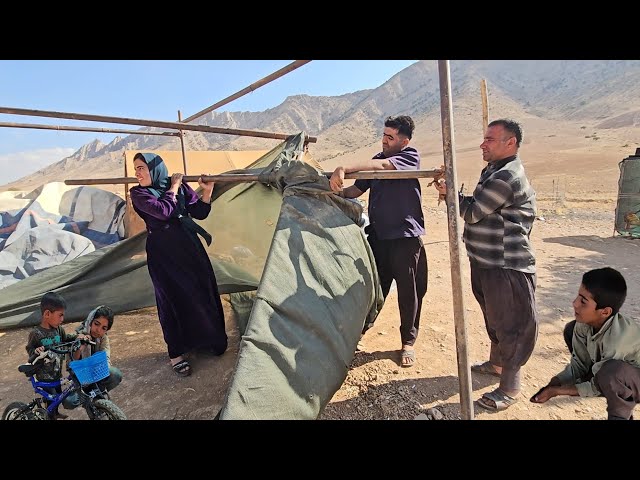 A difficult moment in the desert; a nomadic shelter was destroyed by dust and wind