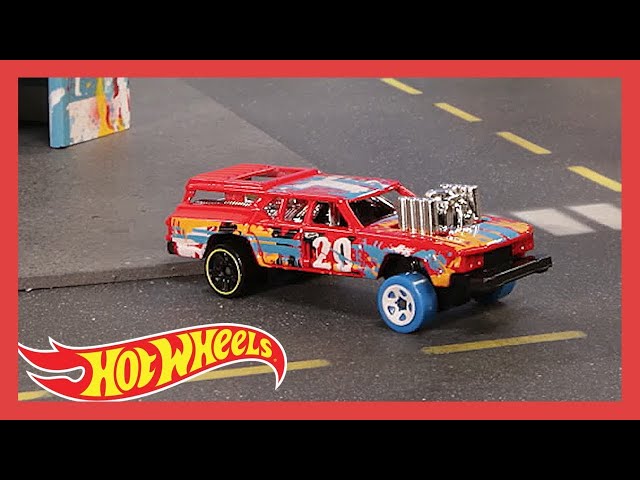 ¡HW ART CARS™ en EL LADO DULCE DEL ARTE!🏎🚙🖌 | @HotWheelsEspañol