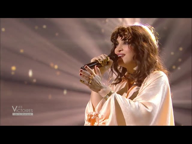 Camélia Jordana - Facile (Live Victoires de la Musique 2021)