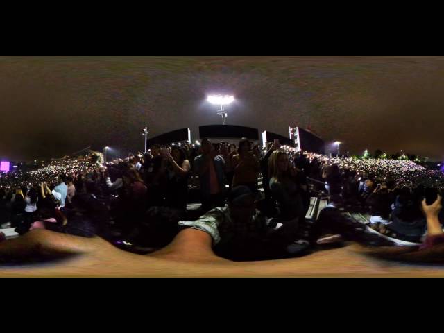 2016 05 15 01 56 53 - beyonce - prince tribute @ rose bowl (360)