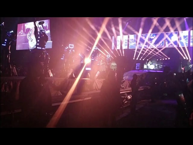 MUSE - Algorithm (Alternative Reality Version + Pressure Intro, Live At México 2019)