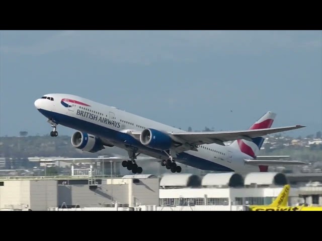Planes in  Action at LAX #fyp #avgeeks