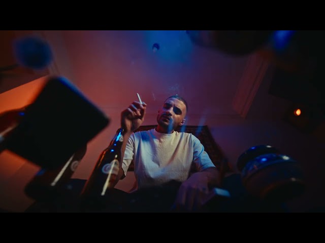 Najm - GHALAT ft. @ElGrandeToto  ( Official Visualizer )