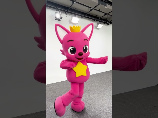 Call me ROVER #KAI #RoverChallenge #dance #pinkfongshorts