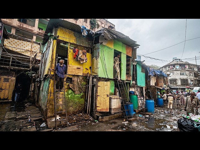 EXTREME SLUM LIFE IN CENTRAL MUMBAI | The Contrasts of India | WalkingTour 4k