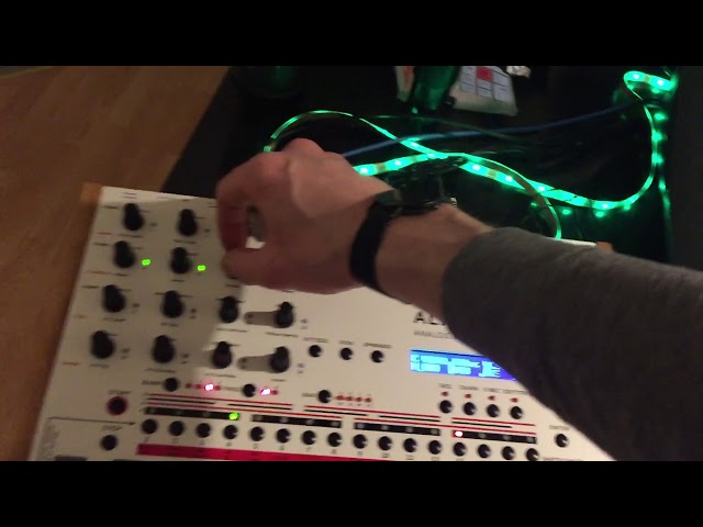 mostly Alpha base & Mono/Poly hardware deep house jam!