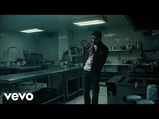 Alvaro Diaz - PIENSO EN TI (Official Video)