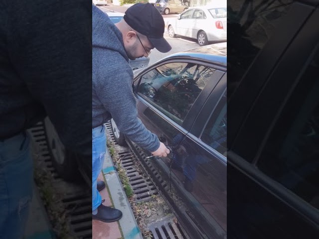 פורץ כספות מורשה נפתלי אביגדור 0503300439 שרות חירום 24 שעות ביממה פורץ מנעולים ודלתות ללא נזק