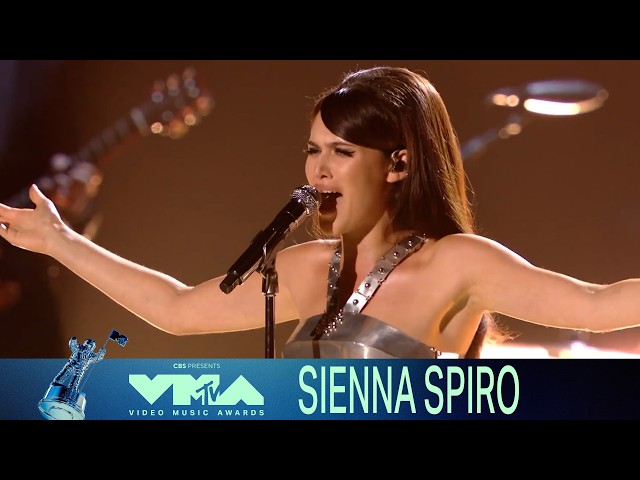 Sienna Spiro Performs "Great Expectation" | 2026 VMAs