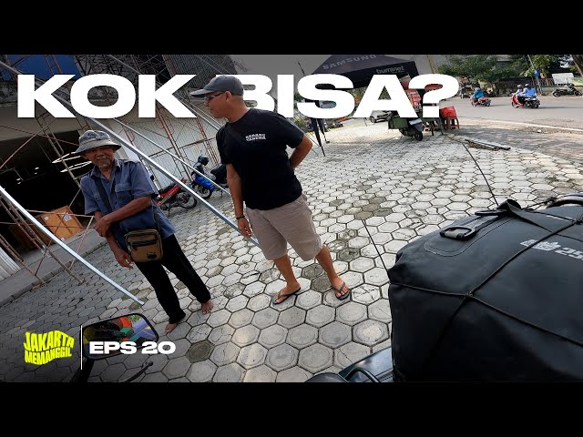 Solo Touring Tulungagung - Bali Via South, Everyone is Amazed by this Vespa.
