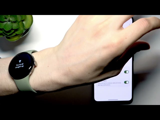 Google Pixel Watch 5 Double Pinch — One-Handed Gesture Control