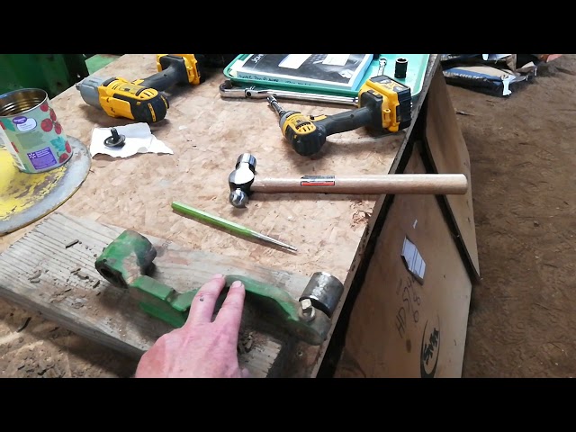 Repair Wobbling Gauge Wheels on Deere 7200 Planter