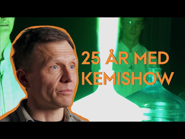 25 år med Kemishow på AU