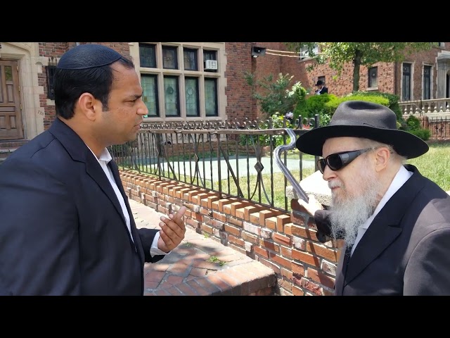 Rav Avroham Osdaba senior Rabbi of Crown Heights talks on the Universal Noah code