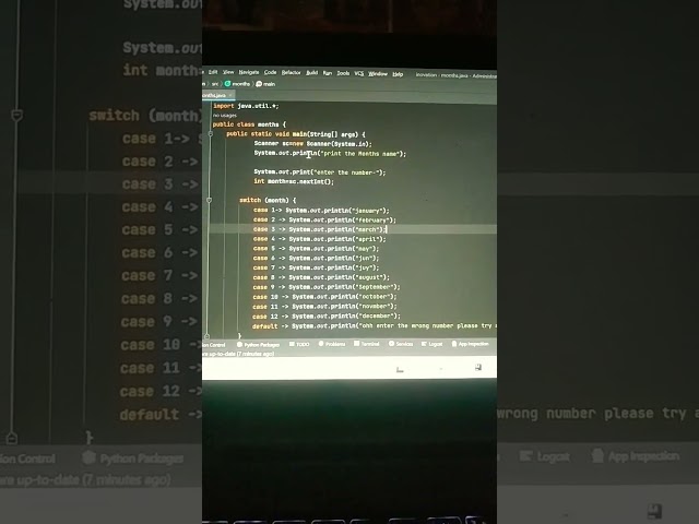 print month's name using switch case in java.