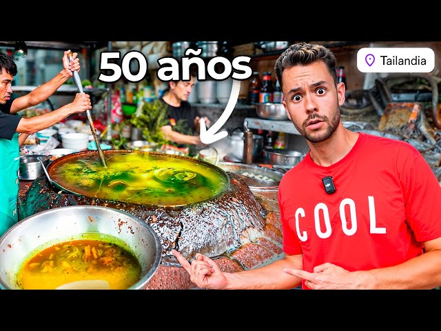 This pot has been cooking for 50 years straight in Thailand - TheGrefg