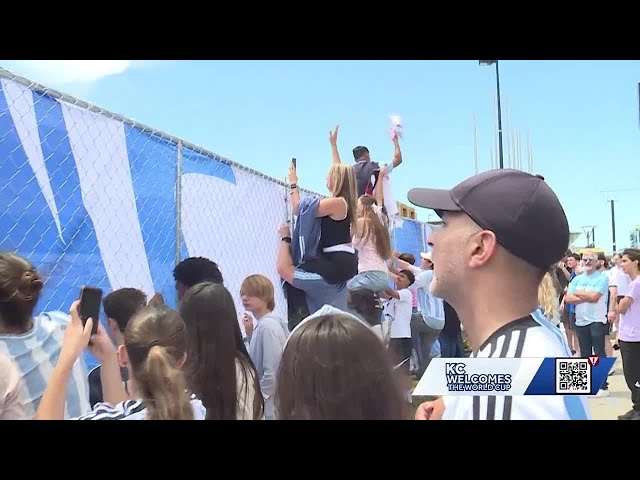Argentina fans pack Kansas City riverfront to welcome the World Cup champions