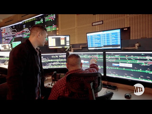 What does a MNR Rail Traffic Controller do?