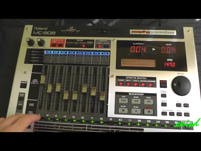 Roland MC-808 sampler groovebox music workstation